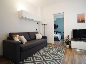 Modern Apt next to M3 Metro, Milan